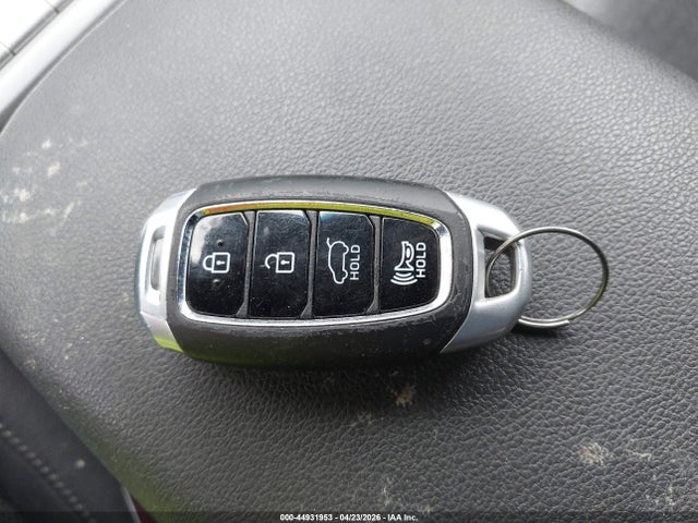 Auction sale of the 2019 Hyundai Kona Ev Limited, vin: KM8K33AG0KU022598, lot number: 44931953