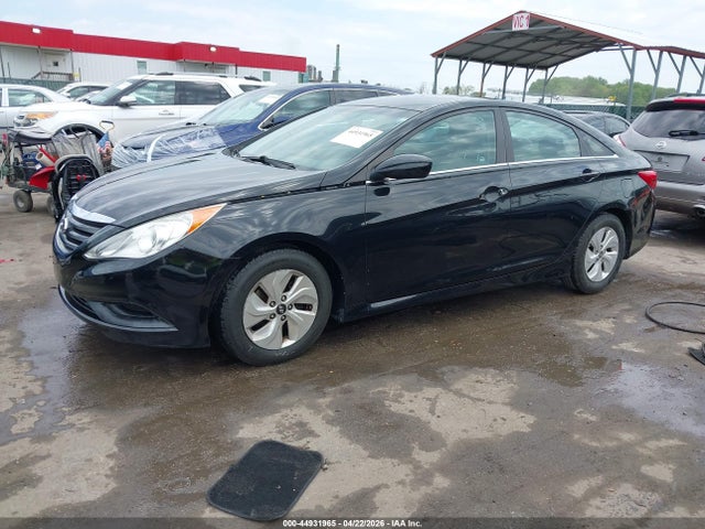 Продаж на аукціоні авто 2014 Hyundai Sonata Gls, vin: 5NPEB4AC5EH815689, номер лоту: 44931965