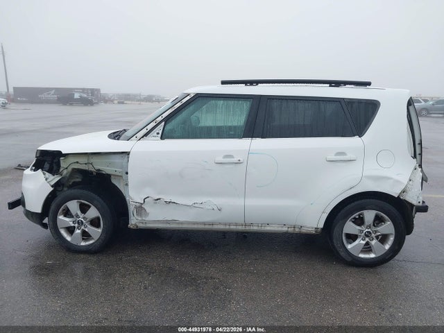 44931978 :رقم المزاد ، KNDJN2A21H7470090 vin ، 2017 Kia Soul مزاد بيع