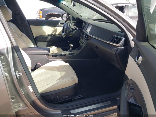 Продажа на аукционе авто 2017 Kia Optima Sxl Turbo, vin: 5XXGV4L25HG145016, номер лота: 44932006