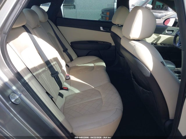 Продажа на аукционе авто 2017 Kia Optima Sxl Turbo, vin: 5XXGV4L25HG145016, номер лота: 44932006