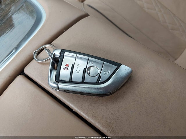 44932012 :رقم المزاد ، WBA7E4C56KGV70557 vin ، 2019 Bmw 740i Xdrive مزاد بيع