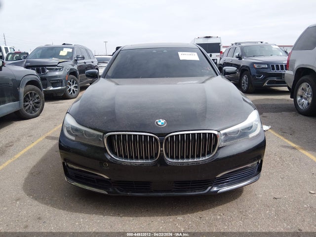 44932012 :رقم المزاد ، WBA7E4C56KGV70557 vin ، 2019 Bmw 740i Xdrive مزاد بيع