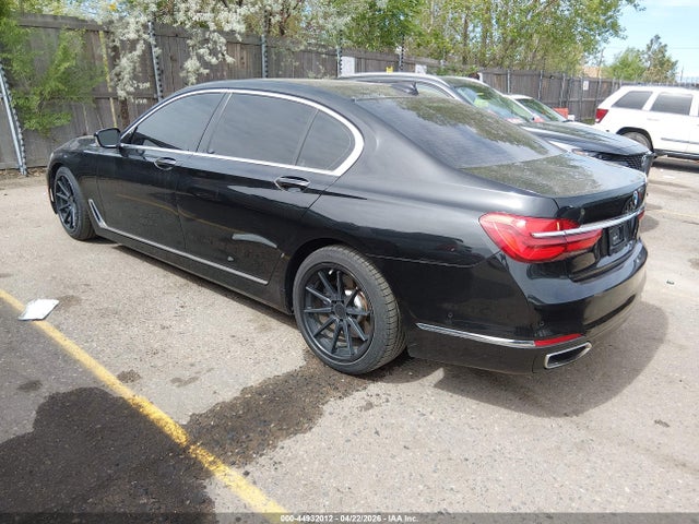 44932012 :رقم المزاد ، WBA7E4C56KGV70557 vin ، 2019 Bmw 740i Xdrive مزاد بيع