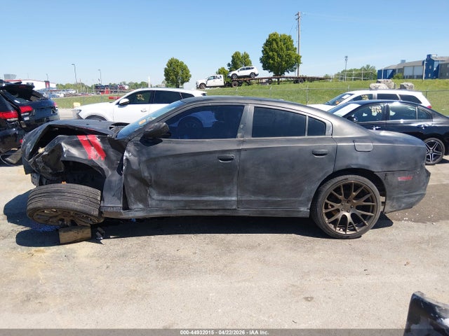 2014 Dodge Charger Road/track მანქანა იყიდება აუქციონზე, vin: 2C3CDXCT4EH102750, აუქციონის ნომერი: 44932015