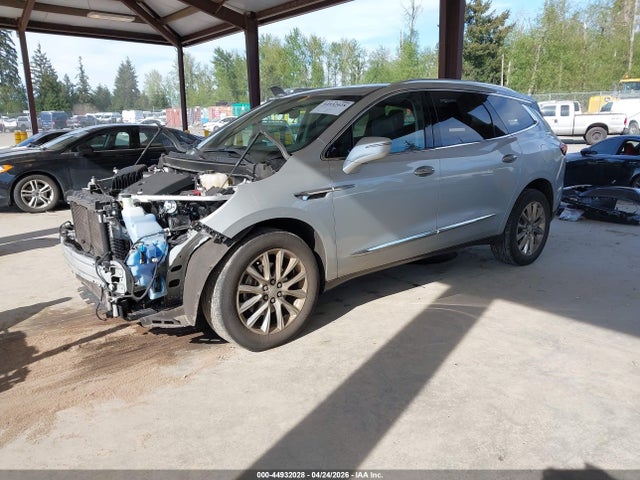5GAEVBKW5JJ217674 Buick Enclave Premium