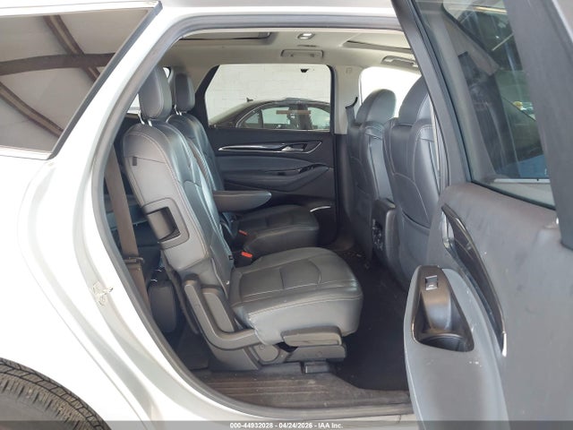 5GAEVBKW5JJ217674 Buick Enclave Premium