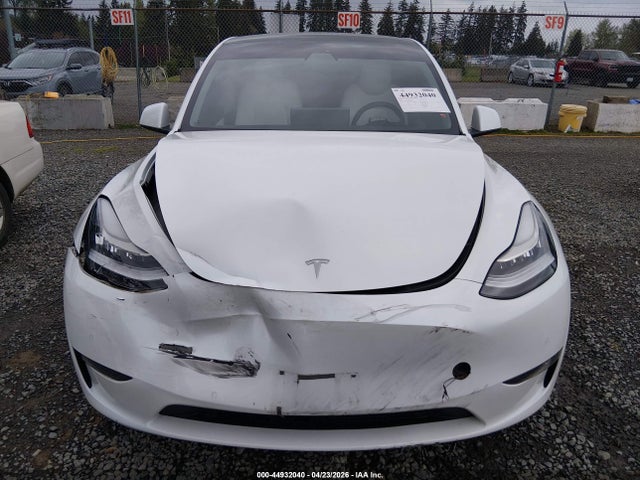 Продажа на аукционе авто 2020 Tesla Model Y Long Range Dual Motor All-wheel Drive, vin: 5YJYGDEEXLF039632, номер лота: 44932040