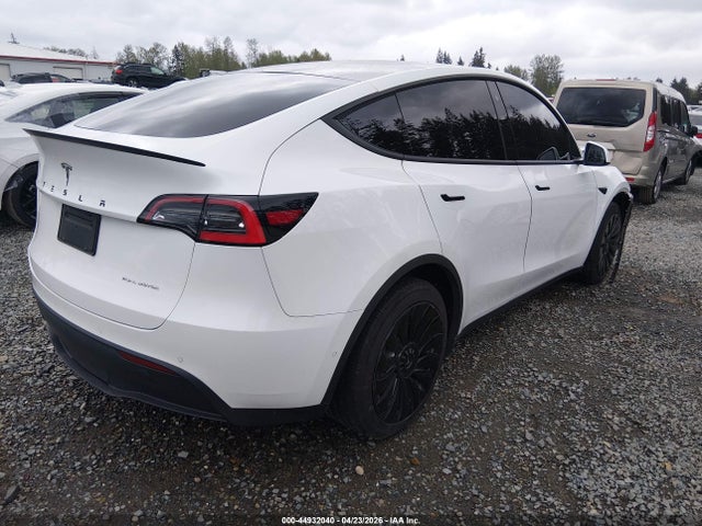 Продажа на аукционе авто 2020 Tesla Model Y Long Range Dual Motor All-wheel Drive, vin: 5YJYGDEEXLF039632, номер лота: 44932040