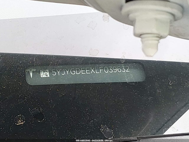 Продажа на аукционе авто 2020 Tesla Model Y Long Range Dual Motor All-wheel Drive, vin: 5YJYGDEEXLF039632, номер лота: 44932040