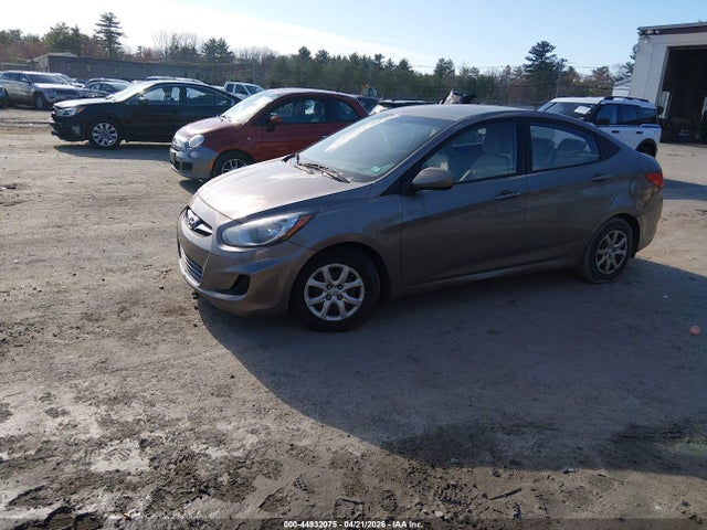 Продаж на аукціоні авто 2013 Hyundai Accent Gls, vin: KMHCT4AE0DU406800, номер лоту: 44932075