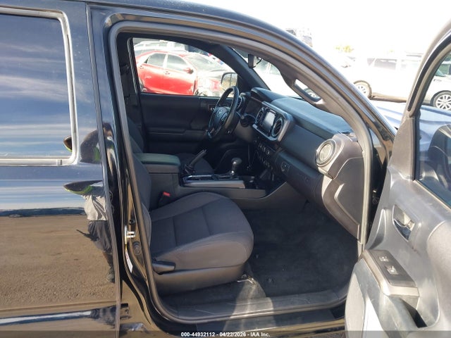 3TMAZ5CN5KM099414 Toyota Tacoma Trd Sport