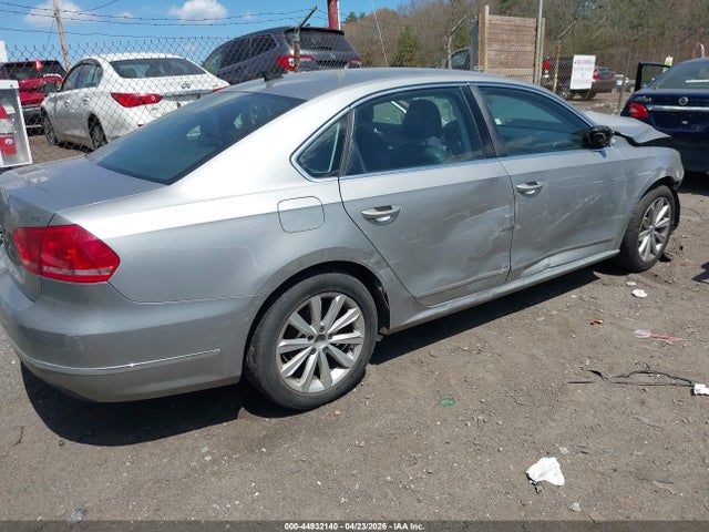 Продаж на аукціоні авто 2012 Volkswagen Passat 2.5l Sel, vin: 1VWCP7A31CC106161, номер лоту: 44932140