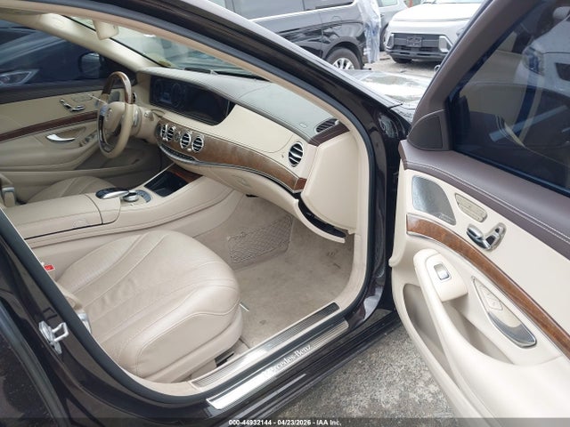 44932144 :رقم المزاد ، WDDUG8CB8FA111008 vin ، 2015 Mercedes-benz S 550 مزاد بيع