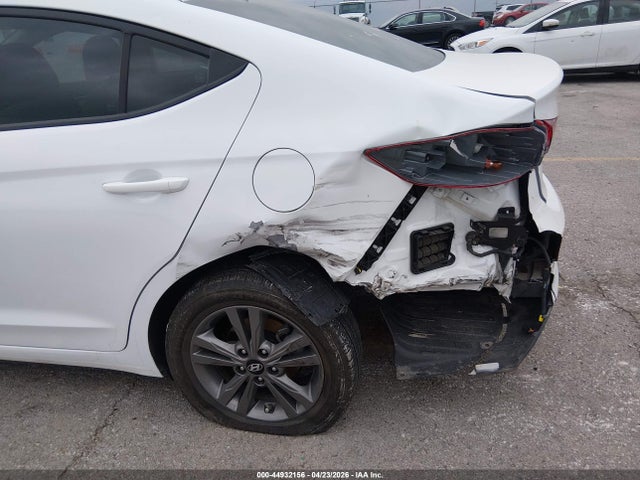44932156 :رقم المزاد ، 5NPD84LFXJH311263 vin ، 2018 Hyundai Elantra Limited/sel/value Edition مزاد بيع