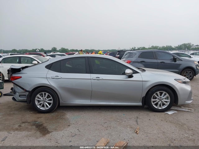Продажа на аукционе авто 2025 Toyota Camry Le, vin: 4T1DAACK9SU181026, номер лота: 44932175