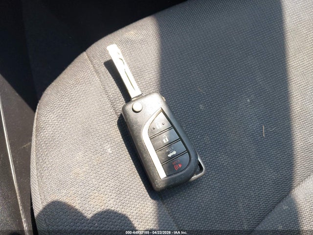 5YFEPRAE9LP074382 Toyota COROLLA LE