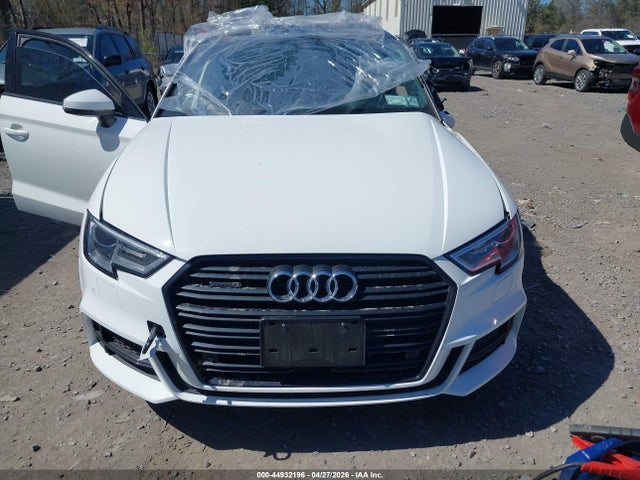 44932196 :رقم المزاد ، WAUBEGFF3LA090237 vin ، 2020 Audi A3 Premium 45 Tfsi S Line Quattro S Tronic مزاد بيع