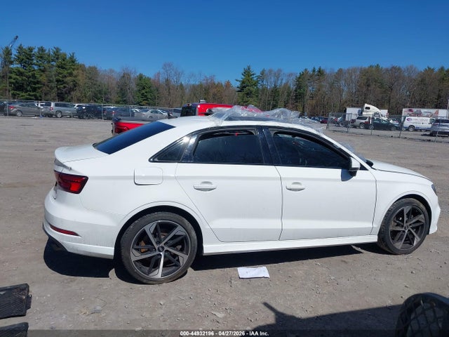 44932196 :رقم المزاد ، WAUBEGFF3LA090237 vin ، 2020 Audi A3 Premium 45 Tfsi S Line Quattro S Tronic مزاد بيع