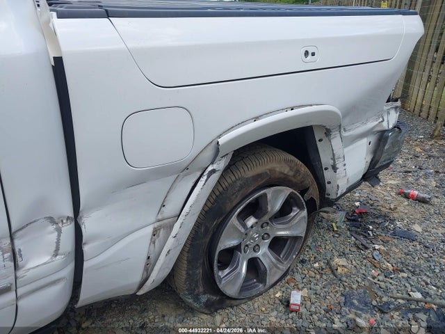 44932221 :رقم المزاد ، 1C6SRFJT9KN779423 vin ، 2019 Ram 1500 Laramie  4x4 5'7 Box مزاد بيع