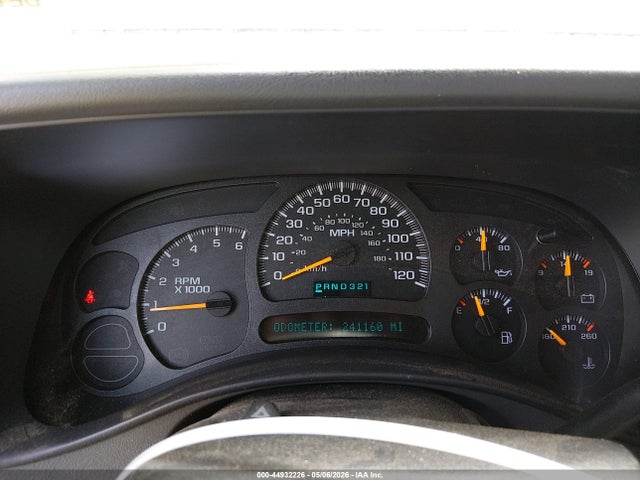 44932226 :رقم المزاد ، 2GTEC13T751124528 vin ، 2005 Gmc Sierra 1500 Sle مزاد بيع