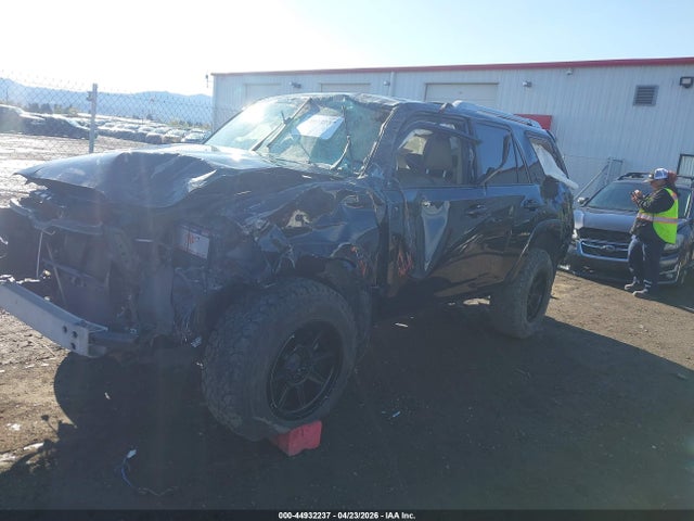 Продаж на аукціоні авто 2017 Toyota 4runner Sr5 Premium, vin: JTEBU5JR3H5420109, номер лоту: 44932237
