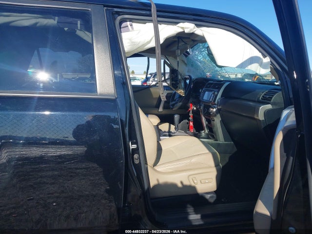Продаж на аукціоні авто 2017 Toyota 4runner Sr5 Premium, vin: JTEBU5JR3H5420109, номер лоту: 44932237