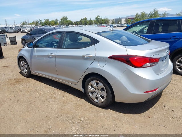 5NPDH4AE6GH782099 Hyundai ELANTRA SE