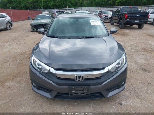 Auction sale of the 2018 Honda Civic Ex-t, vin: JHMFC1F33JX008724, lot number: 44932249