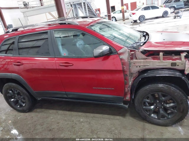 2017 Jeep Cherokee Trailhawk მანქანა იყიდება აუქციონზე, vin: 1C4PJMBS0HW517485, აუქციონის ნომერი: 44932256