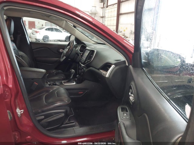 2017 Jeep Cherokee Trailhawk მანქანა იყიდება აუქციონზე, vin: 1C4PJMBS0HW517485, აუქციონის ნომერი: 44932256