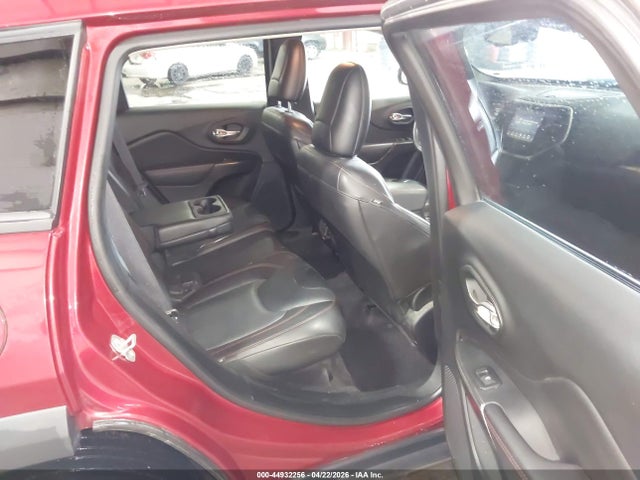 2017 Jeep Cherokee Trailhawk მანქანა იყიდება აუქციონზე, vin: 1C4PJMBS0HW517485, აუქციონის ნომერი: 44932256