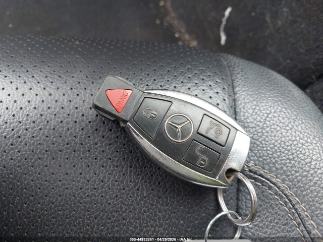 44932261 :رقم المزاد ، WDDGJ8JB9EG170100 vin ، 2014 Mercedes-benz C 350 Sport 4matic مزاد بيع