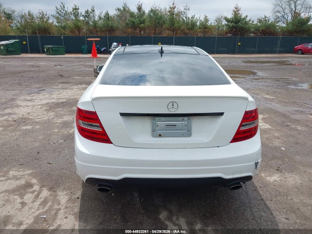 44932261 :رقم المزاد ، WDDGJ8JB9EG170100 vin ، 2014 Mercedes-benz C 350 Sport 4matic مزاد بيع
