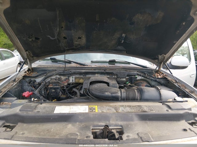 2003 Ford F-150 Lariat/xl/xlt მანქანა იყიდება აუქციონზე, vin: 1FTRX18L13NB60094, აუქციონის ნომერი: 44932289