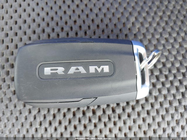 44932290 :رقم المزاد ، 3C63RRGL2TG194593 vin ، 2026 Ram 3500 Tradesman  4x4 8' Box مزاد بيع