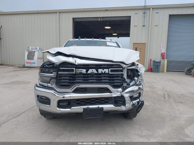 44932290 :رقم المزاد ، 3C63RRGL2TG194593 vin ، 2026 Ram 3500 Tradesman  4x4 8' Box مزاد بيع