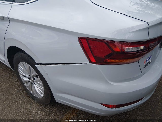 Aukcja sprzedaży 2019 Volkswagen Jetta 1.4t R-line/1.4t S/1.4t Se, vin: 3VWC57BU0KM091677, numer aukcji: 44932343