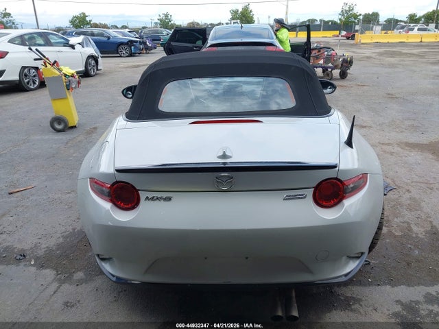 2016 Mazda Mx-5 Miata Club მანქანა იყიდება აუქციონზე, vin: JM1NDAC70G0103082, აუქციონის ნომერი: 44932347