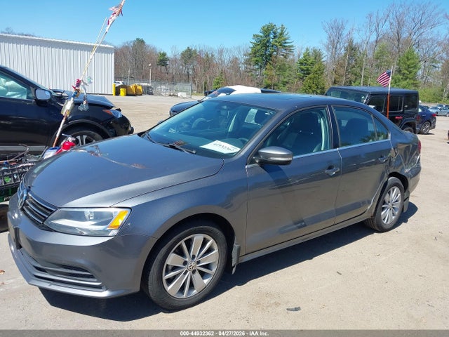 3VWD17AJ0FM315821 Volkswagen Jetta 1.8t Se