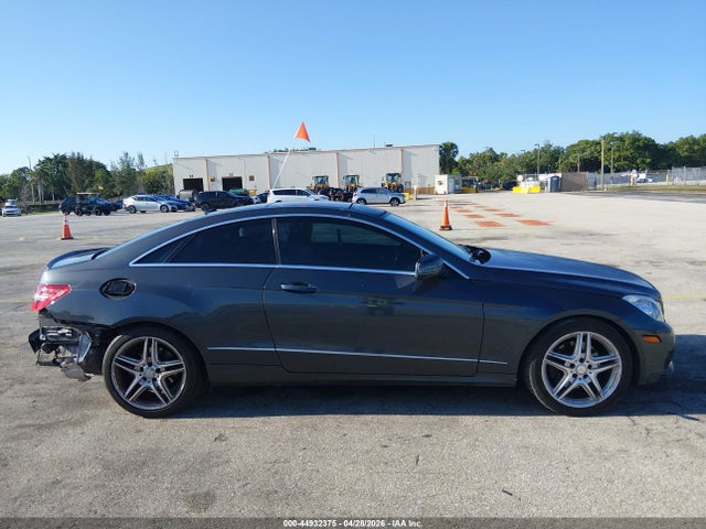Продажа на аукционе авто 2013 Mercedes-benz E 350, vin: WDDKJ5KB8DF196876, номер лота: 44932375