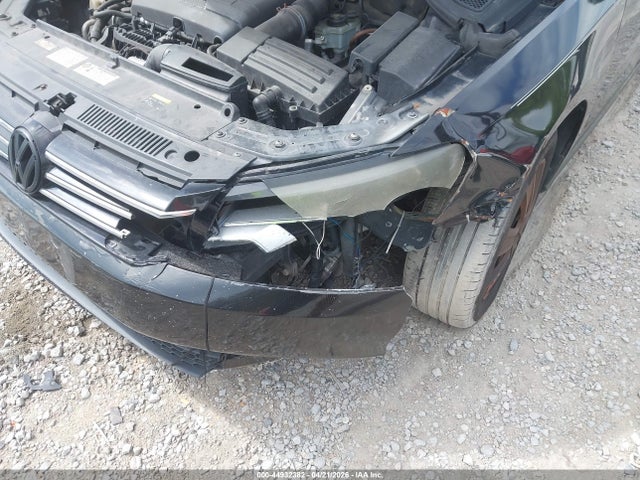 2015 Volkswagen Passat 1.8t S მანქანა იყიდება აუქციონზე, vin: 1VWAT7A37FC037063, აუქციონის ნომერი: 44932382