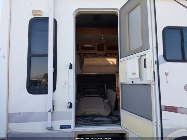 Продаж на аукціоні авто 2005 Forest River Cardinal, vin: 4X4FCAE275G084845, номер лоту: 44932404