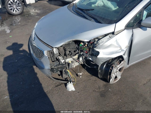 Aukcja sprzedaży 2016 Kia Forte Lx, vin: KNAFK4A65G5520901, numer aukcji: 44932422