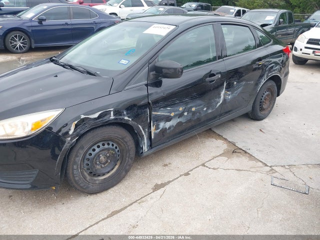 Продаж на аукціоні авто 2017 Ford Focus S, vin: 1FADP3E29HL234856, номер лоту: 44932429