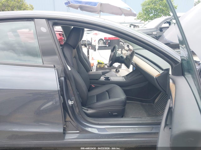 2023 Tesla Model 3 Rear-wheel Drive მანქანა იყიდება აუქციონზე, vin: 5YJ3E1EA3PF623825, აუქციონის ნომერი: 44932430