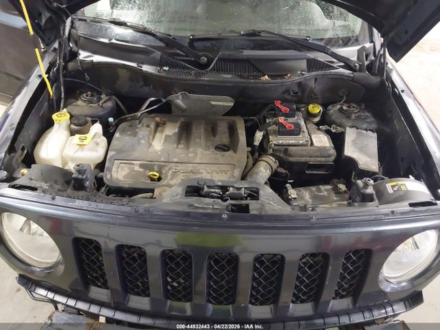 44932443 :رقم المزاد ، 1C4NJRBB0FD321205 vin ، 2015 Jeep Patriot Sport مزاد بيع