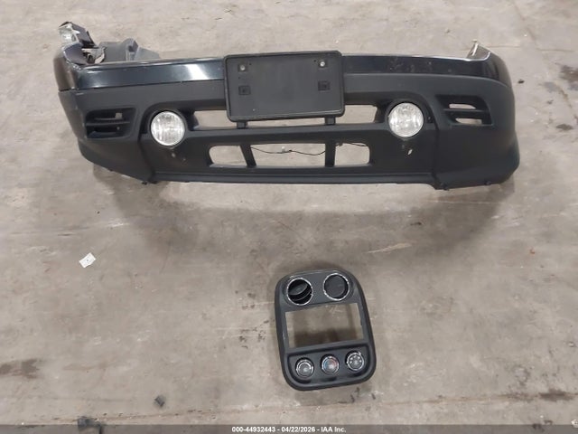 44932443 :رقم المزاد ، 1C4NJRBB0FD321205 vin ، 2015 Jeep Patriot Sport مزاد بيع