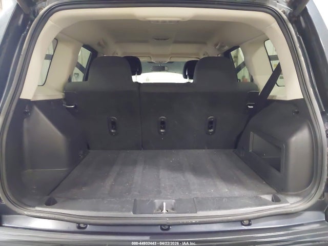 44932443 :رقم المزاد ، 1C4NJRBB0FD321205 vin ، 2015 Jeep Patriot Sport مزاد بيع