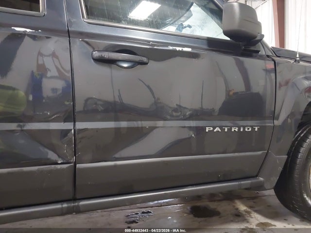 44932443 :رقم المزاد ، 1C4NJRBB0FD321205 vin ، 2015 Jeep Patriot Sport مزاد بيع